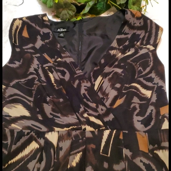 ABS Abstract Dress 14 - Picture 7 of 7